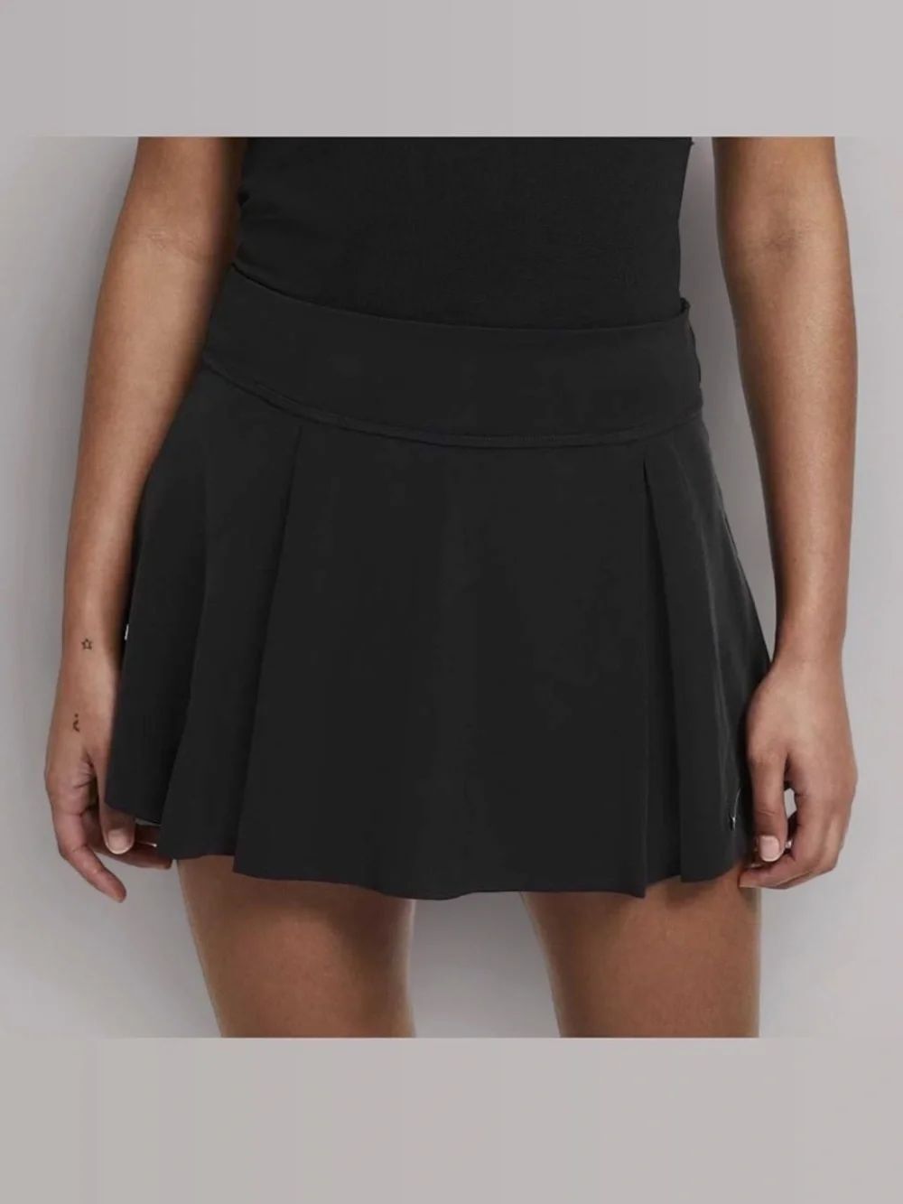 NWT NIKE Women’s Dri-Fit Club Skort L